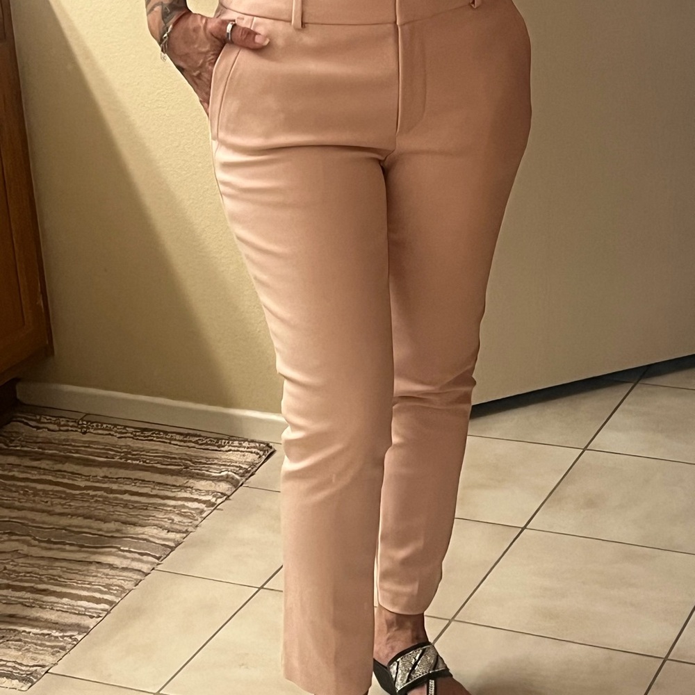 Loft Petite Women's Tailored Crop Pants - Blush Pink Sz 6P